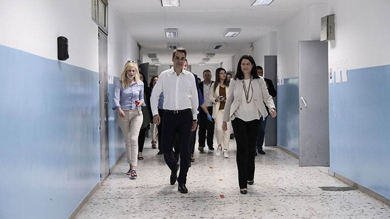 Το 7ο Γυμνάσιο Αθηνών επισκέφθηκε ο Κυριάκος Μητσοτάκης