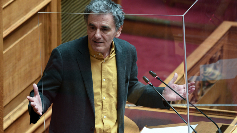 Τσακαλώτος: Δουλειά του υπουργού Οικονομικών δεν είναι να αναλύει την οικονομία αλλά να την βελτιώνει