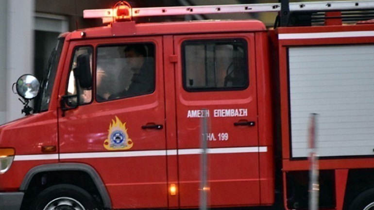 Πυρκαγιά σε προαύλιο χώρο ανακύκλωσης στη Μάνδρα