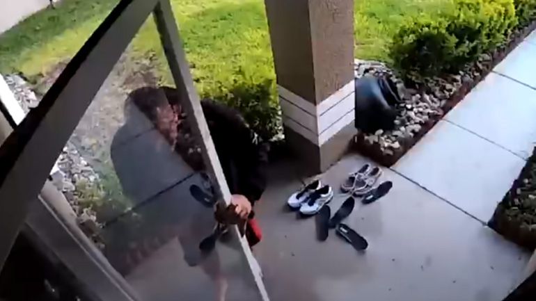 Γυναίκα σώζει τον γείτονά της από πνιγμό