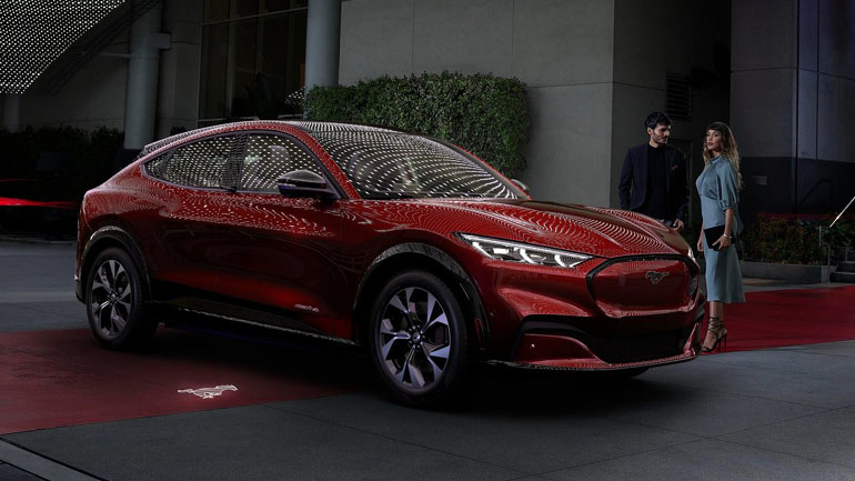 Με φόρτιση 10 λεπτών η Mustang Mach-E κάνει 119 χιλιόμετρα