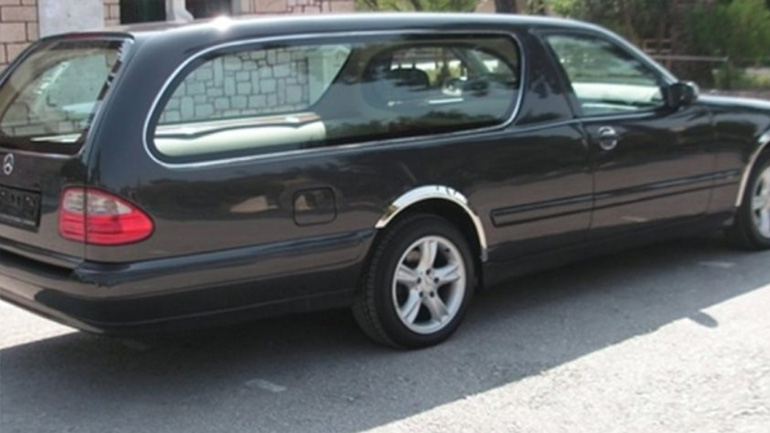 Μετέφεραν νεκρό στις φυλακές Τρικάλων για να τον αποχαιρετήσει ο κρατούμενος πατέρας του!