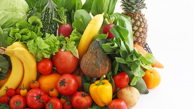 Η κατανάλωση μήλων, μούρων και τσαγιού συνδέεται με χαμηλότερο κίνδυνο άνοιας