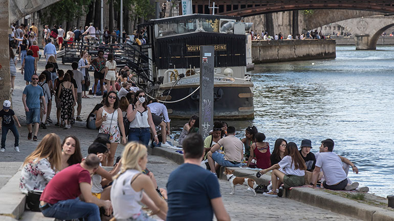 Γαλλία: 83 νεκροί τις τελευταίες 24 ώρες από τον κορωνοϊό