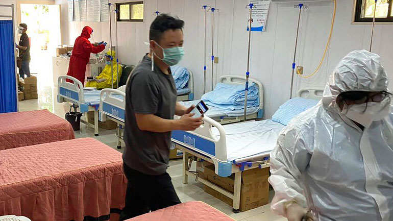 Πιθανό ένα δεύτερο κύμα Covid-19 έως το τέλος του έτους, σύμφωνα με τους επικεφαλής ειδικούς σε ΗΠΑ και ΕΕ