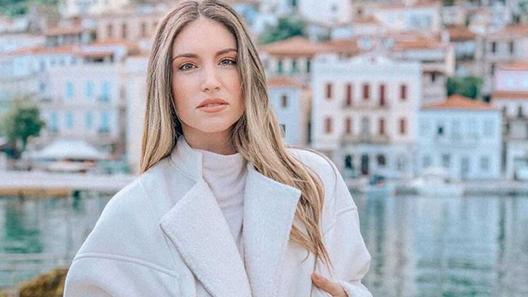 Η Αθηνά Οικονομάκου έγινε πιο ξανθιά από ποτέ!