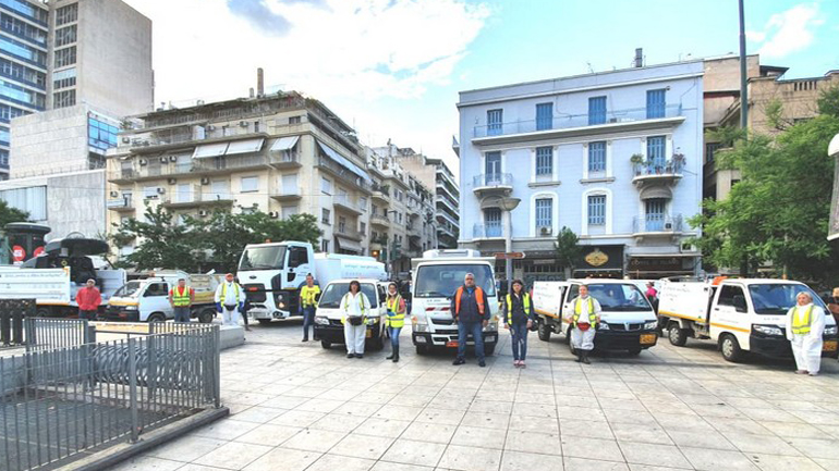 Δράσεις καθαριότητας και αποκατάστασης στην Πλατεία Βικτωρίας από τον Δήμο Αθηναίων