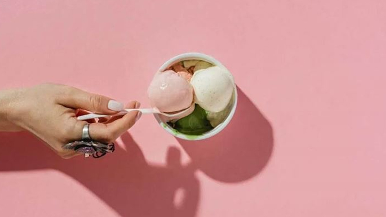 Πώς να κάνουμε το παγωτό μας πιο «light»;