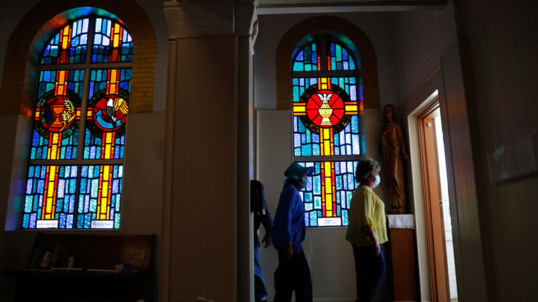 Γερμανία: Περίπου 40 άνθρωποι μολύνθηκαν σε εκκλησία της Φρανκφούρτης