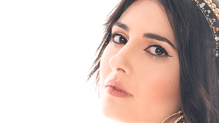 «Βράχος» – Το νέο τραγούδι της Μαρίας Παπαλεοντίου