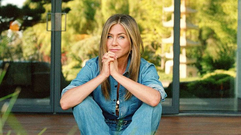 Jennifer Aniston: Στο σφυρί η θρυλική γυμνή φωτογραφία της για τη μάχη κατά του COVID-19