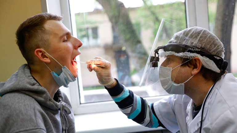 Ρωσία: Ακόμη 153 θανάτους από τον κορωνοϊό