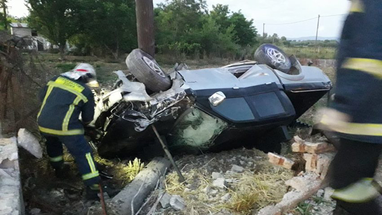Σοβαρό τροχαίο με εγκλωβισμό στα Τρίκαλα