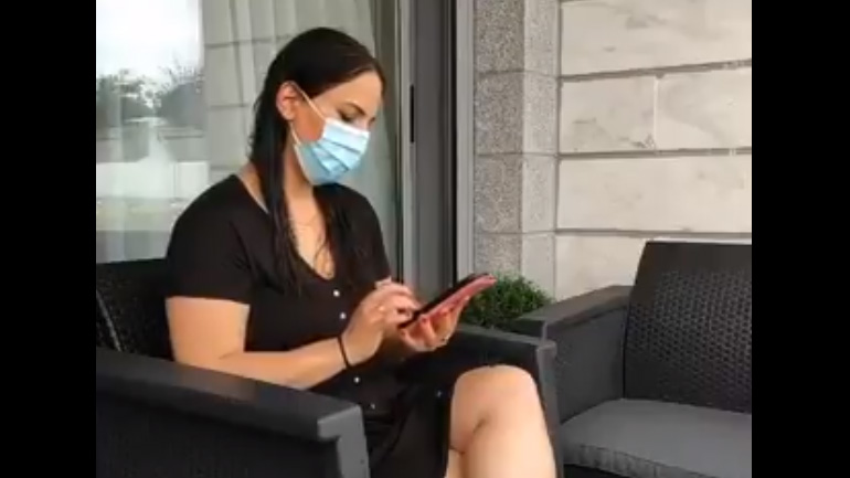 Πώς θα φας με τη μάσκα