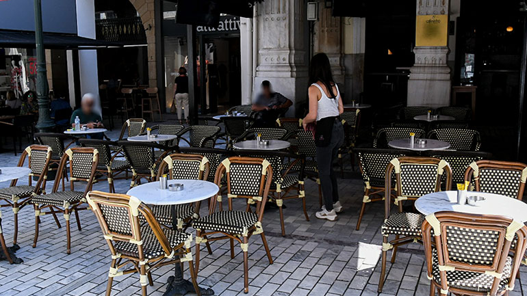 Διευκρινίσεις από το υπουργείο Ανάπτυξης και Επενδύσεων για την επαναλειτουργία της εστίασης