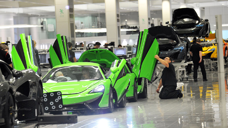 H McLaren απολύει 1.200 εργαζόμενους