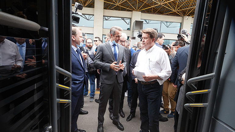 Θεσσαλονίκη: Τον υπεραστικό σταθμό ΚΤΕΛ «Μακεδονία» επισκέφτηκε ο πρωθυπουργός