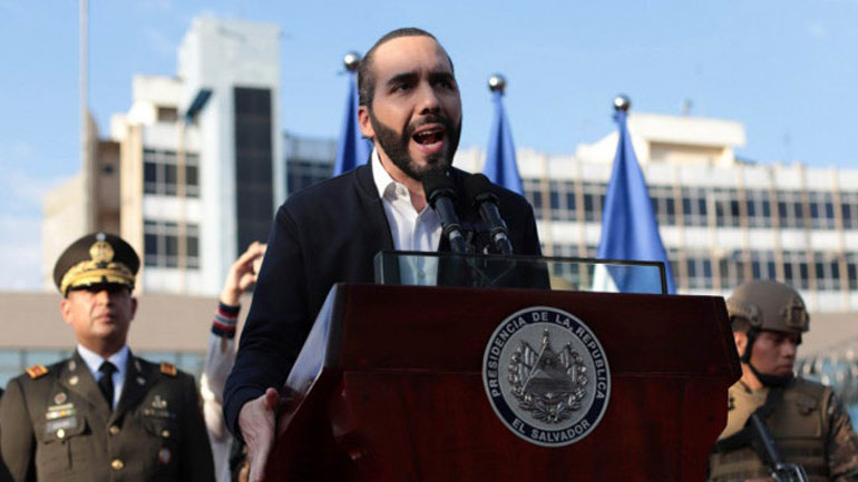 Ελ Σαλβαδόρ: Ο πρόεδρος Ναγίμπ Μπουκέλε αποκάλυψε πως παίρνει υδροξυχλωροκίνη Ελ Σαλβαδόρ: Ο πρόεδρος Ναγίμπ Μπουκέλε αποκάλυψε πως παίρνει υδροξυχλωροκίνη