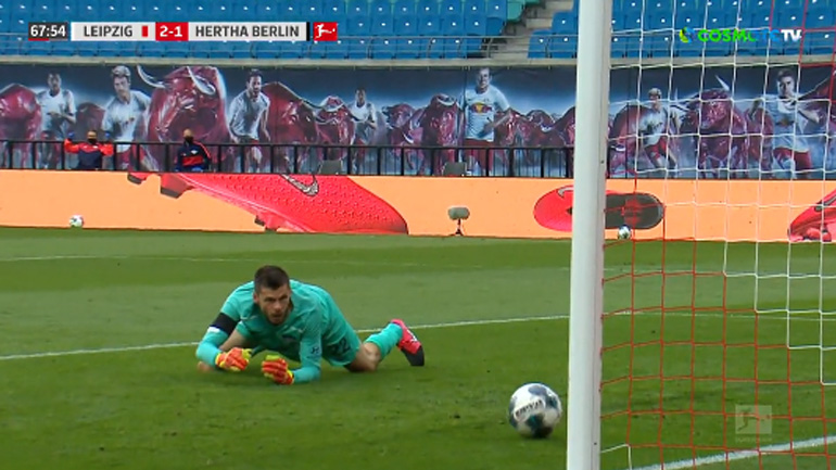 H απίθανη γκάφα του τερματοφύλακα της Χέρτα!