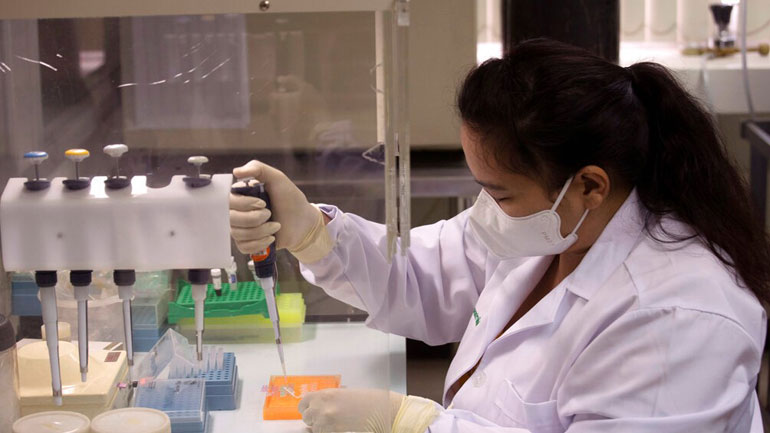 Τα 124 έφθασαν τα υπό ανάπτυξη εμβόλια για τον κορωνοϊό παγκοσμίως