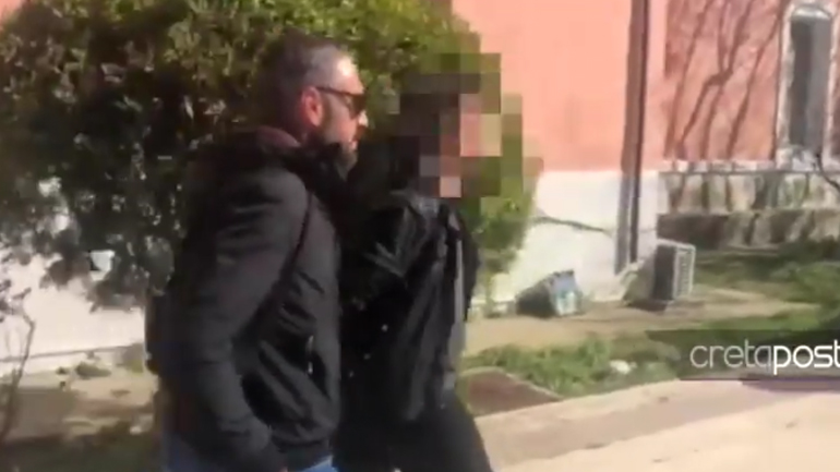 Με κλάματα στο εδώλιο ο συζυγοκτόνος από την Κρήτη: Τι είπε στην απολογία του