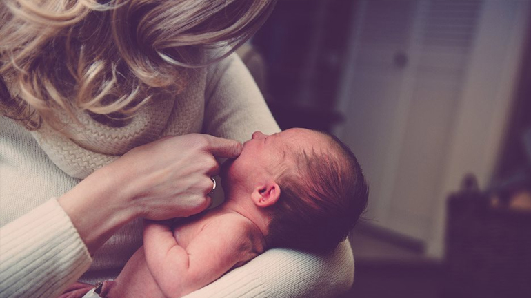 Νορβηγία: Αποκτούν πρόσβαση σε τεχνολογίες τεχνητής γονιμοποίησης γυναίκες που θέλουν να δημιουργήσουν μονογονεϊκή οικογένεια