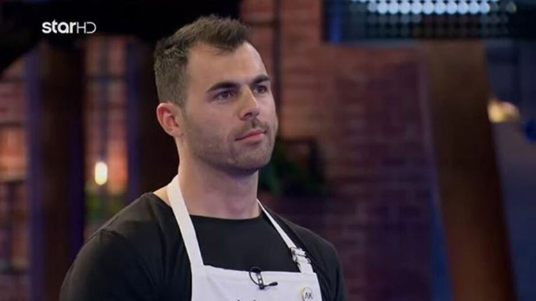 MasterChef: Η μητέρα του Δημήτρη Μπέλλου αποχώρησε ξαφνικά την ώρα που έδινε συνέντευξη