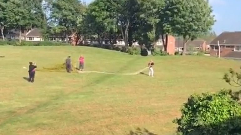 Γυναίκα με αλεξίπτωτο – FAIL 