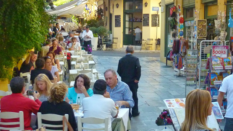 Στο 13% ο ΦΠΑ στην εστίαση