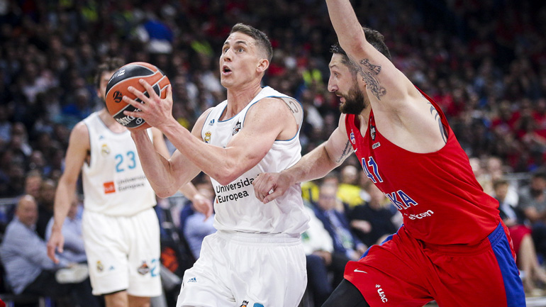 Ρεάλ: Ανανέωσε για ένα χρόνο ο Κάρολ