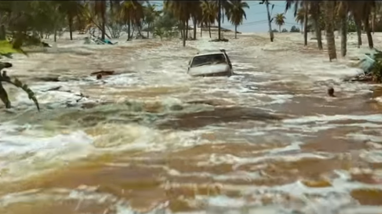 Πώς γυρίστηκε η ταινία The Impossible: Το καταστροφικό τσουνάμι στην πισίνα