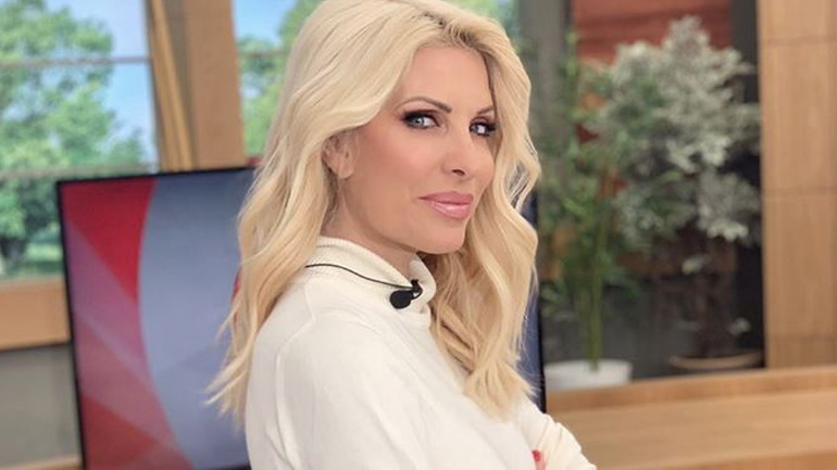 Η συγκίνηση της Ελένης Μενεγάκη όταν τηλεθεάτρια αναφέρθηκε στην αποχώρησή της από την τηλεόραση