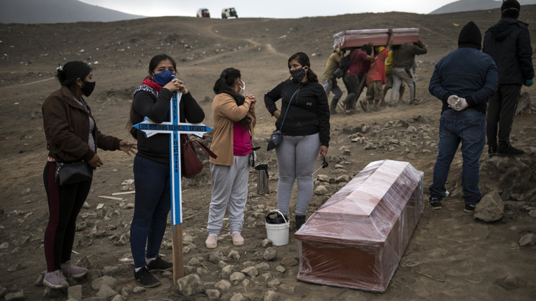 Covid-19: Ξεπέρασαν τους 4.000 οι νεκροί στο Περού