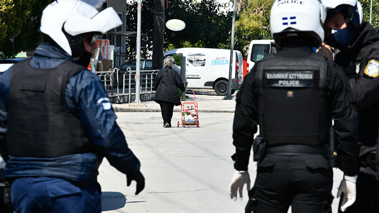 Πυροβολισμοί εναντίον αστυνομικών στη Μεταμόρφωση