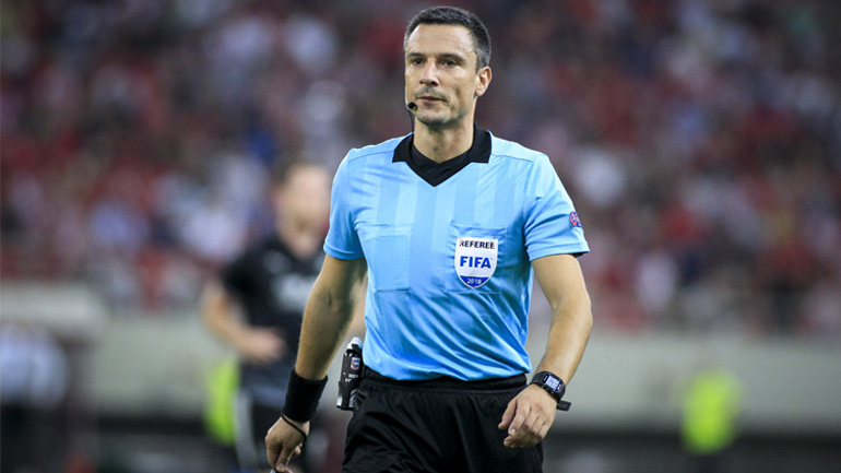 Συνελήφθη σε βίλα οργίων με όπλα και ναρκωτικά ο διαιτητής του ΠΑΟΚ-Παναθηναϊκός