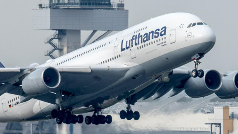 DW: Το χαρτί της πτώχευσης παίζει η Lufthansa