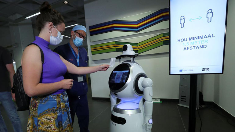 Ρομπότ Covid-19 επιστρατεύτηκαν σε νοσοκομεία του Βελγίου