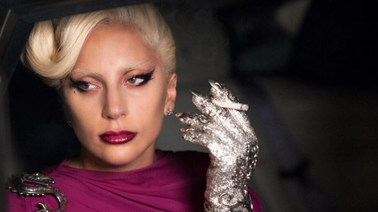 Lady Gaga: «Δεν μπορώ να με βλέπω να κλαίω»