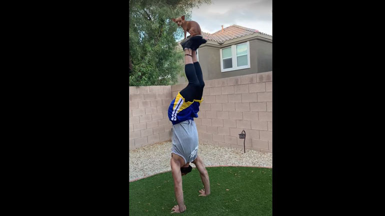 Δύο πολύ ταλαντούχοι φίλοι