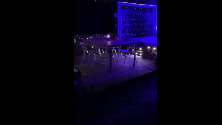 Άνδρας δημιούργησε μια ονειρική γωνία στο σπίτι του εν μέσω lockdown