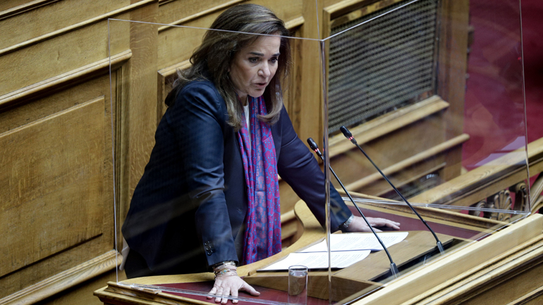 Μπακογιάννη: Δεν θα δεχτούμε πολιτικές που απειλούν την κυριαρχία μας