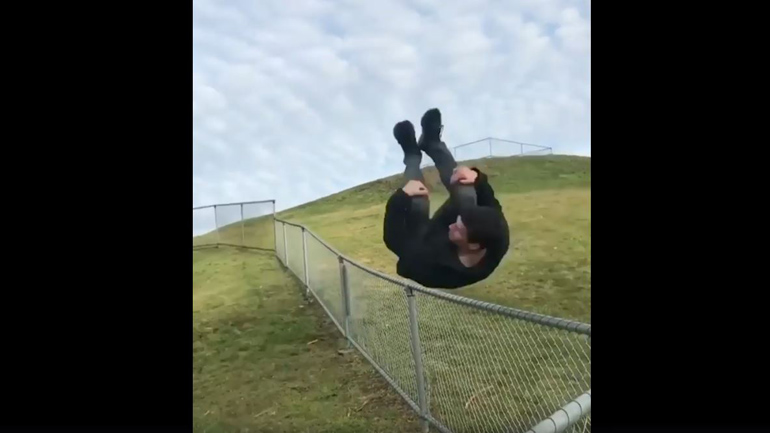 Έξι τρόποι για να σκαρφαλώσετε έναν φράχτη με στιλ