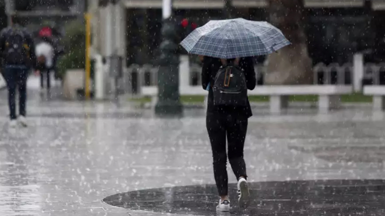 Βροχές, καταιγίδες και χαλάζι μέχρι και την Τρίτη