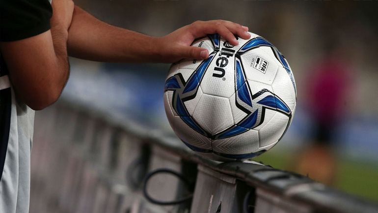 Super League: «Πενθήμερη καραντίνα σε “θετικούς” ασυμπτωματικούς»