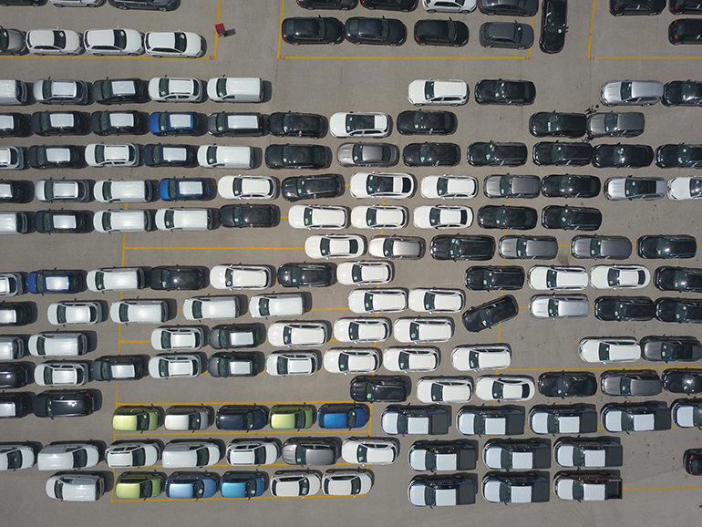 Τα αυτοκίνητα έχουν αρχίσει και πάλι να πωλούνται...