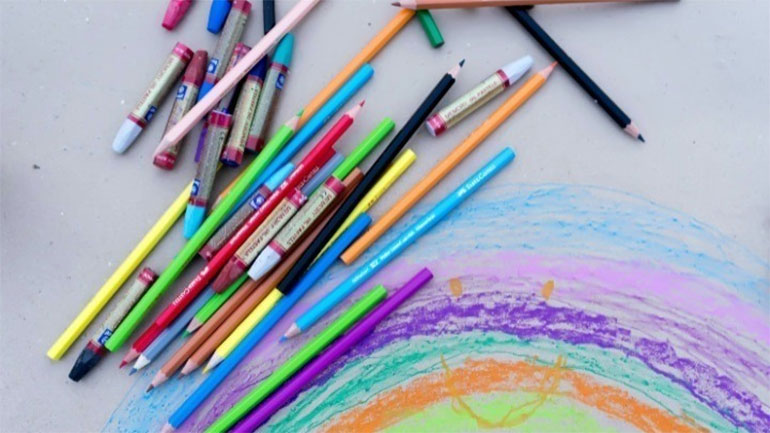 Χίλια παιδιά από τη Ρωσία ζωγραφίζουν τους μύθους του Αισώπου- Διακοπές στη Χαλκιδική το έπαθλο