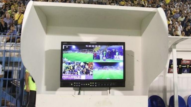Super League: Με γραμμή οφσάιντ το VAR