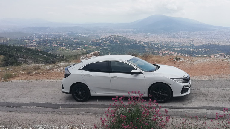 Πληρώνει λίγο πάνω από 100 ευρώ για τέλη κυκλοφορίας