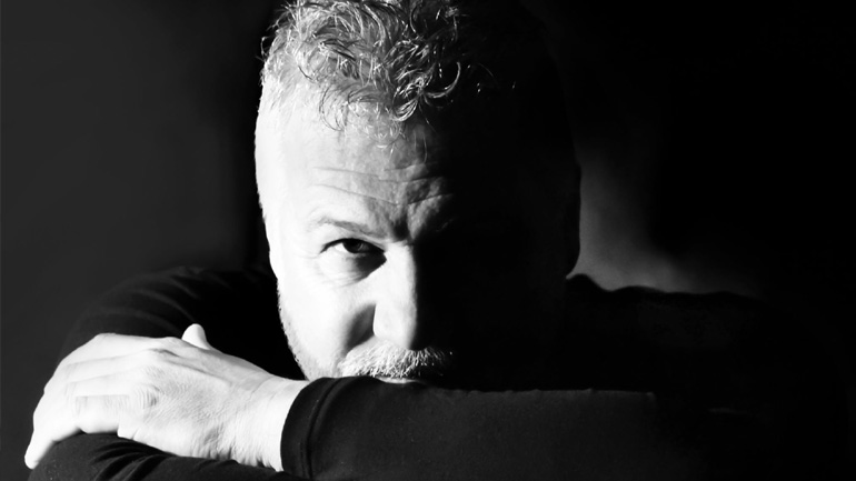 «Η Νύχτα της αλήθειας», του Σπύρου Πετρουλάκη