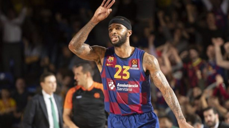 Στην Αρμάνι Μιλάνο ο Μάλκολμ Ντιλέινι